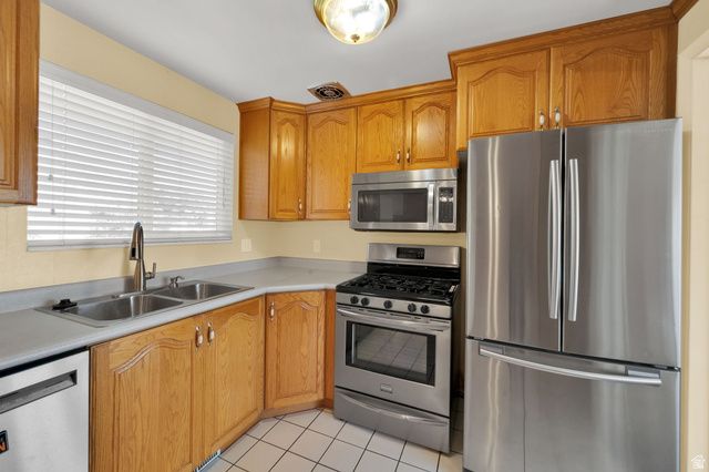 6117 S GLEN OAKS ST, Murray, UT 84107