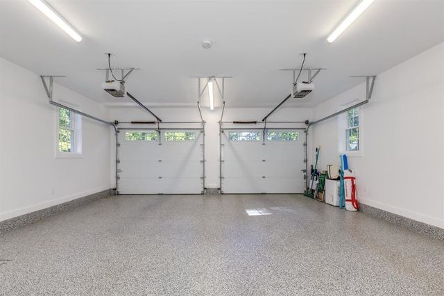 492 Woodlawn Ridge Road, Pembroke, NH 03275