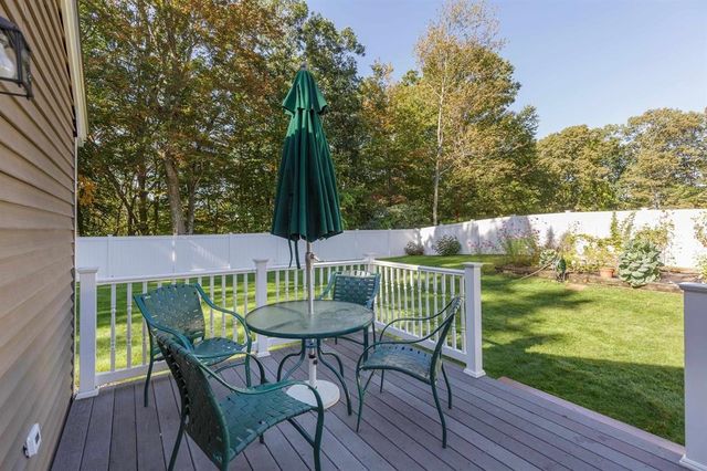 492 Woodlawn Ridge Road, Pembroke, NH 03275