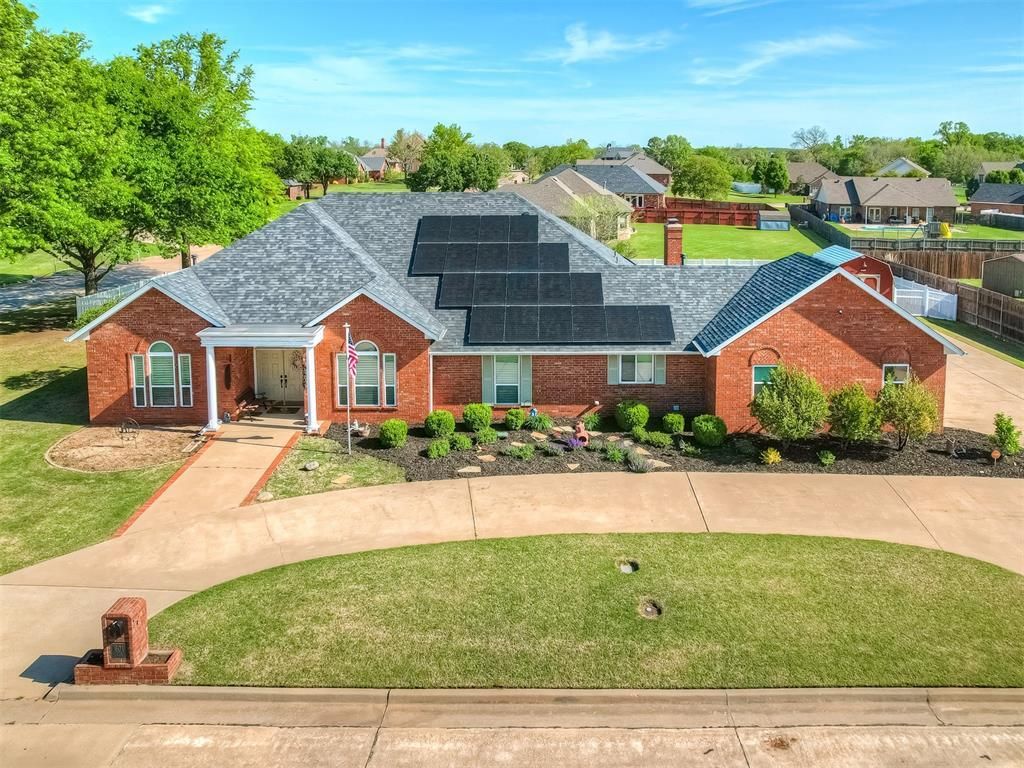 601 Pool Lane, Shawnee, OK 74801