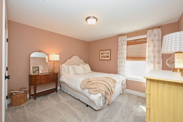 553 Oakvale Ln, Mount Juliet, TN 37122