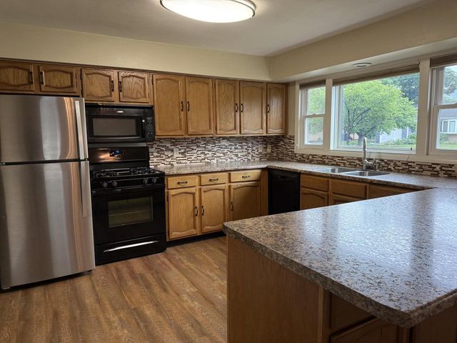 1134 Granddad TERRACE, La Crosse, WI 54601