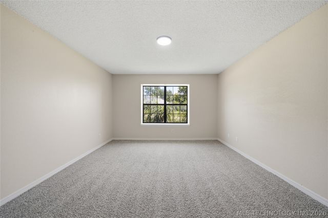 2007 S Missouri Court, Claremore, OK 74019