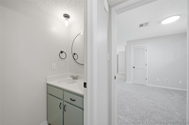 2007 S Missouri Court, Claremore, OK 74019