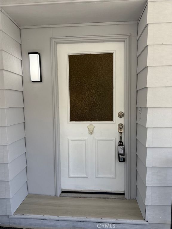 Image 12 of property listing at 995 Pomona Rd#3, Corona, CA 92882