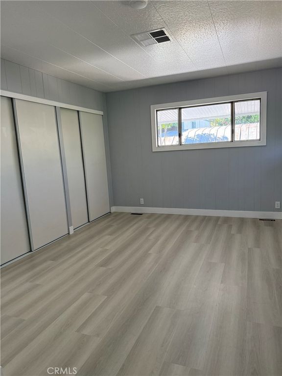 Image 25 of property listing at 995 Pomona Rd#3, Corona, CA 92882