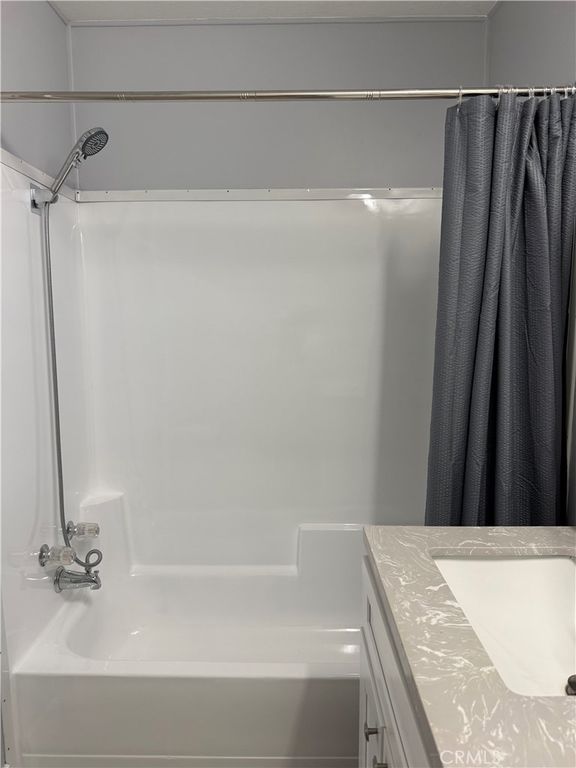 Image 26 of property listing at 995 Pomona Rd#3, Corona, CA 92882