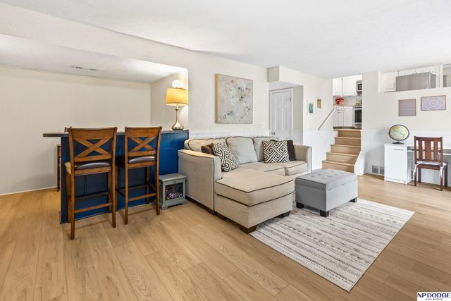 10312 W Street, Omaha, NE 68127