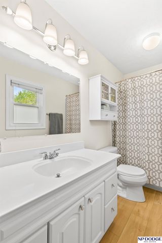 10312 W Street, Omaha, NE 68127