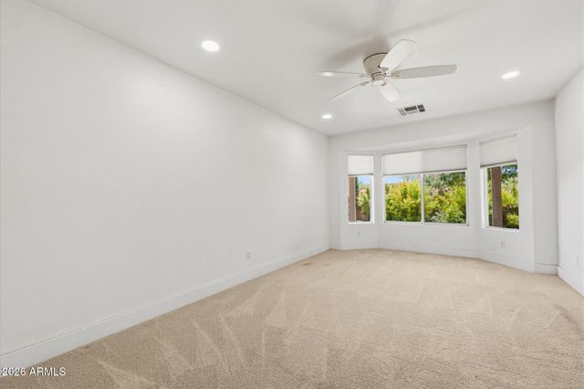 5055 E HILTON Avenue, Mesa, AZ 85206