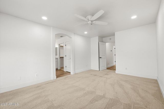 5055 E HILTON Avenue, Mesa, AZ 85206