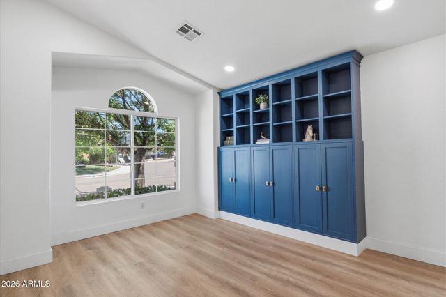 5055 E HILTON Avenue, Mesa, AZ 85206