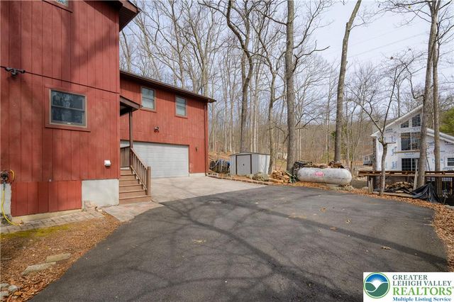 6159 Decker Road, Lehman Twp, PA 18324