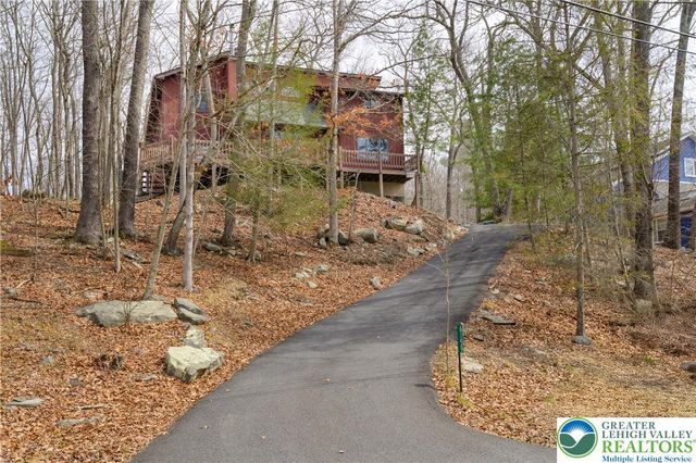 6159 Decker Road, Lehman Twp, PA 18324