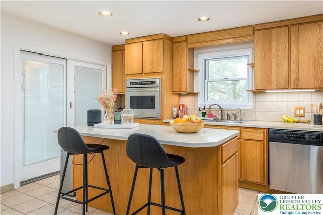 6159 Decker Road, Lehman Twp, PA 18324