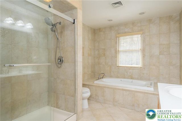 6159 Decker Road, Lehman Twp, PA 18324