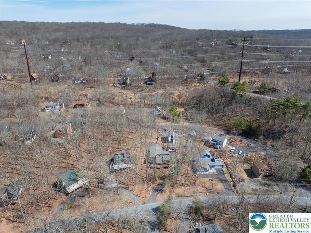 6159 Decker Road, Lehman Twp, PA 18324