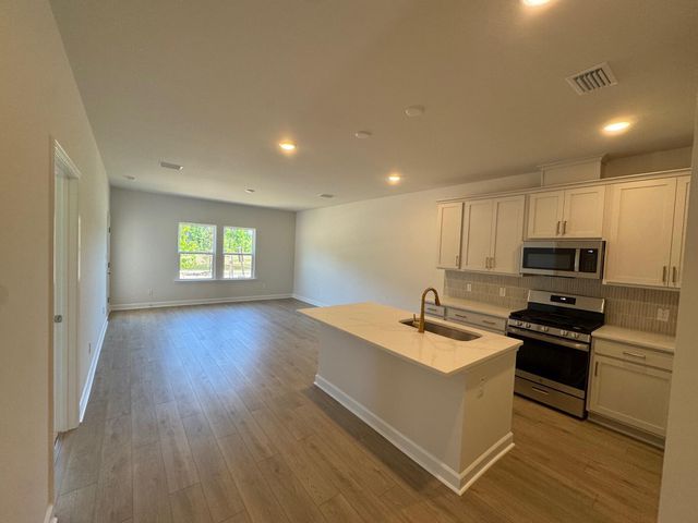 1058 Dusk Drive, Summerville, SC 29486