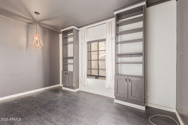 6153 N 28th Place, Phoenix, AZ 85016