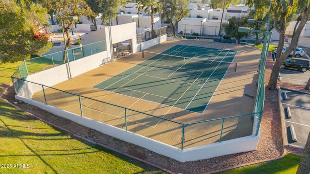 6153 N 28th Place, Phoenix, AZ 85016