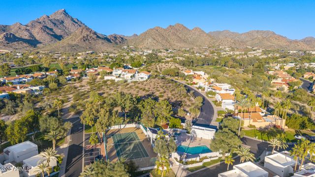 6153 N 28th Place, Phoenix, AZ 85016