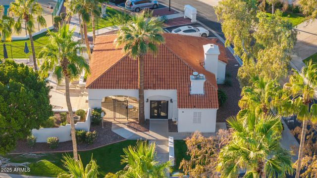 6153 N 28th Place, Phoenix, AZ 85016