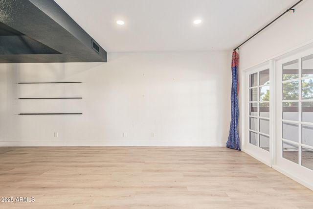 6153 N 28th Place, Phoenix, AZ 85016