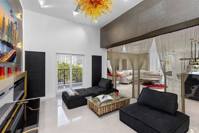 3021 Riomar Street, Fort Lauderdale, FL 33304