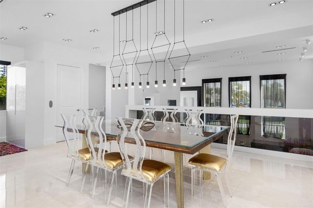 3021 Riomar Street, Fort Lauderdale, FL 33304