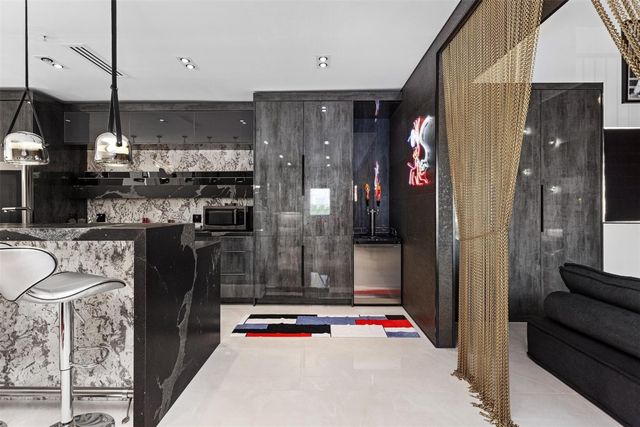 3021 Riomar Street, Fort Lauderdale, FL 33304