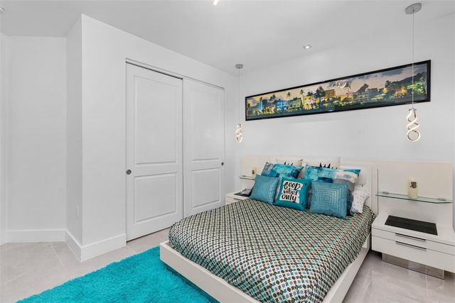 3021 Riomar Street, Fort Lauderdale, FL 33304