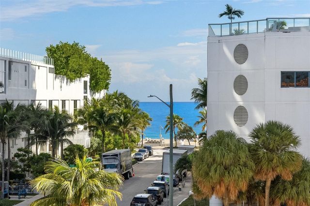 3021 Riomar Street, Fort Lauderdale, FL 33304