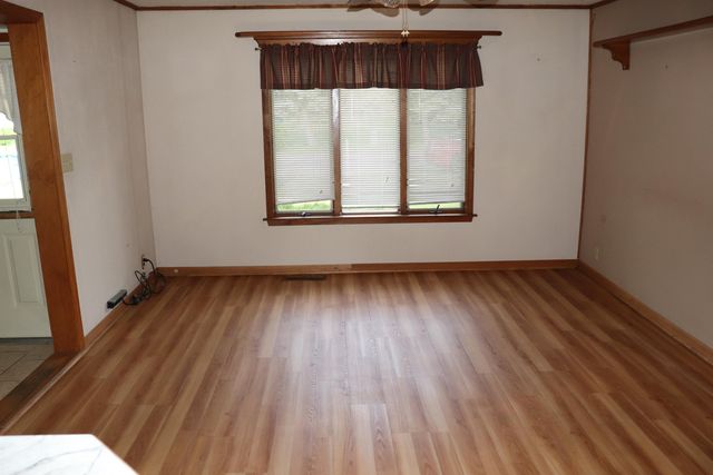 1100 Heavenridge Road, Essexville, MI 48732
