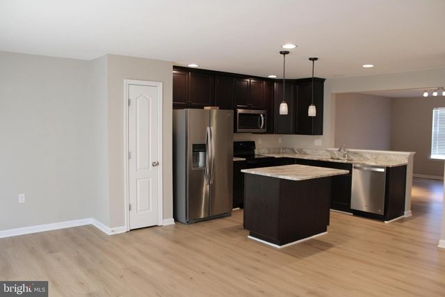 8 CECILY WAY, Ranson, WV 25438