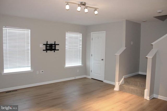 8 CECILY WAY, Ranson, WV 25438