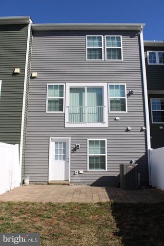 8 CECILY WAY, Ranson, WV 25438