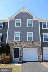 8 CECILY WAY, Ranson, WV 25438