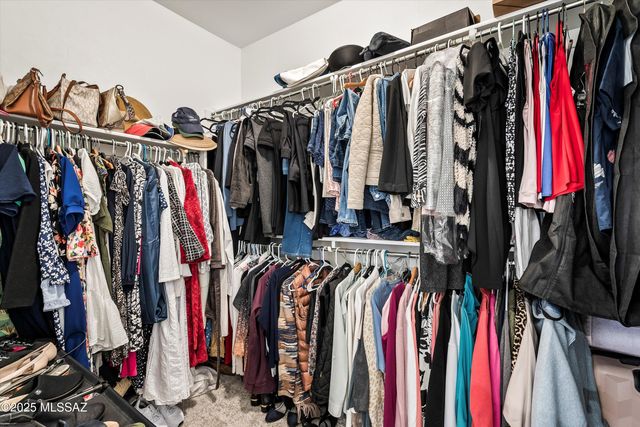 11825 E Becker Drive, Vail, AZ 85641