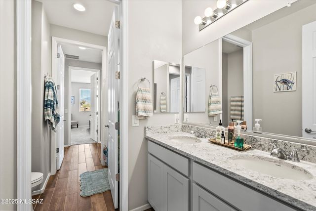 11825 E Becker Drive, Vail, AZ 85641