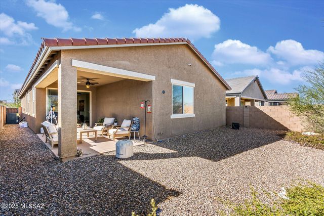 11825 E Becker Drive, Vail, AZ 85641