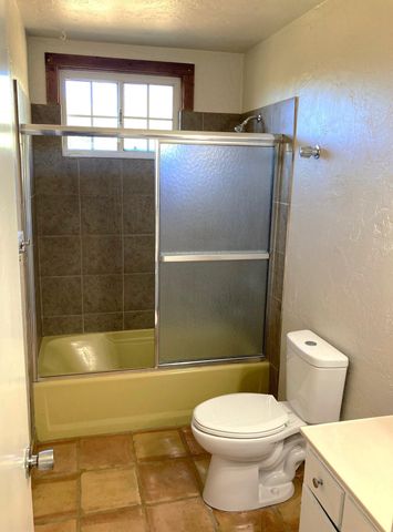 45218 Hammond Drive, Three Rivers, CA 93271