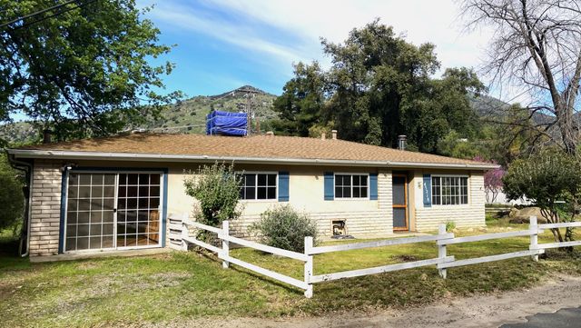 45218 Hammond Drive, Three Rivers, CA 93271