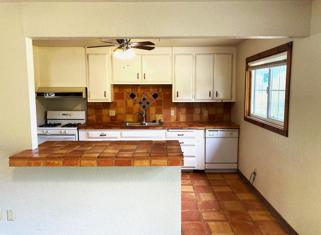 45218 Hammond Drive, Three Rivers, CA 93271