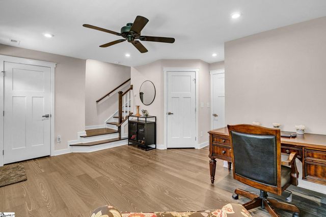 20 Rollins Avenue, Greenville, SC 29607