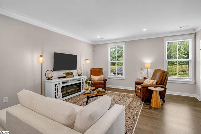 20 Rollins Avenue, Greenville, SC 29607