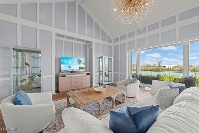 6401 Pine AVE, Sanibel, FL 33957