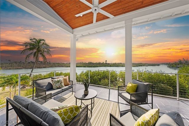 6401 Pine AVE, Sanibel, FL 33957