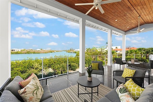 6401 Pine AVE, Sanibel, FL 33957