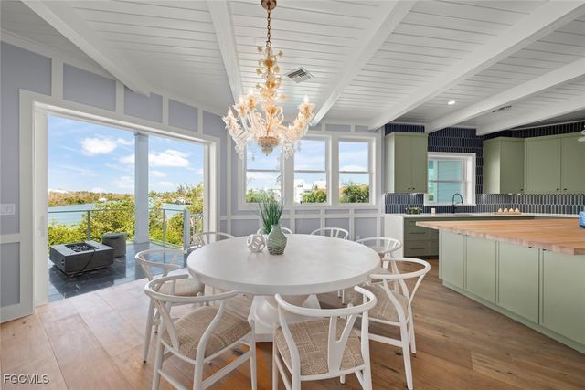 6401 Pine AVE, Sanibel, FL 33957