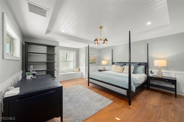 6401 Pine AVE, Sanibel, FL 33957